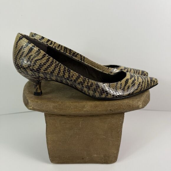 Womens Stuart Weitzman Python Snakeskin Leather Kitten Heels 6.5 - Picture 4 of 13